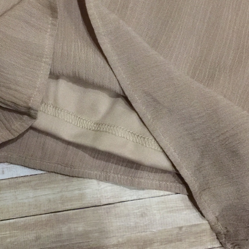 Fashion on Earth Lace Up Romper Taupe NWT Sz L - Picture 5 of 6